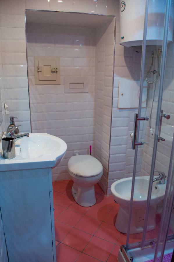 Rostory Apartment Napoli Bagian luar foto