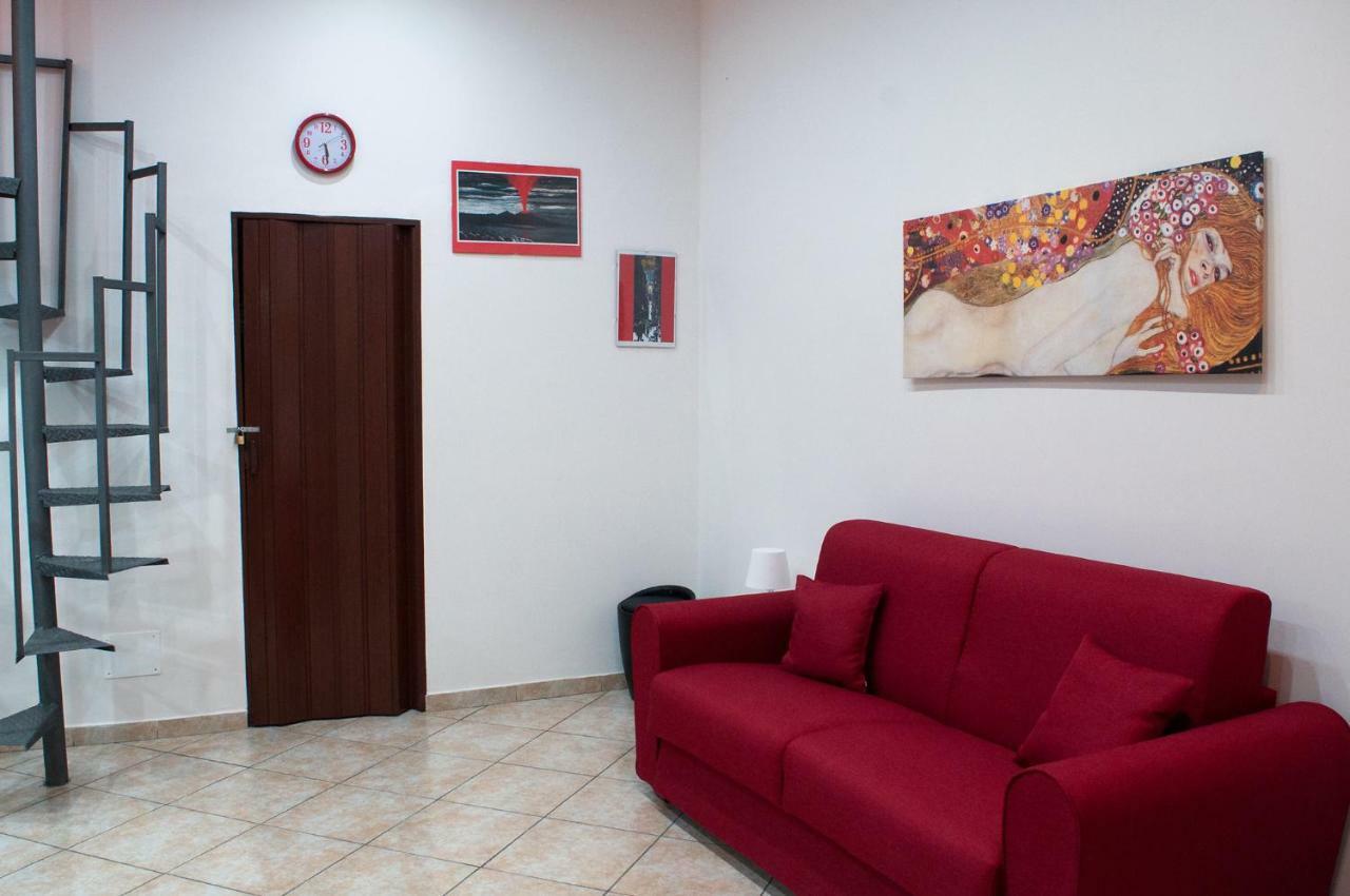 Rostory Apartment Napoli Bagian luar foto